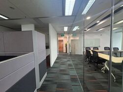Singapore Land Tower (D1), Office #628743131